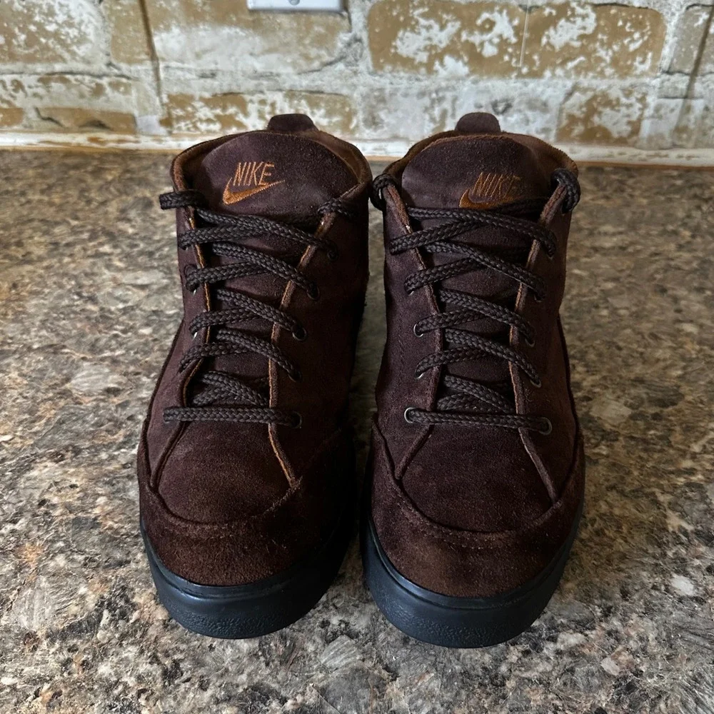 Nike Mid Top Sneakers Mens 6.5 Brown Good Vintage 1995 Suede 140332-221